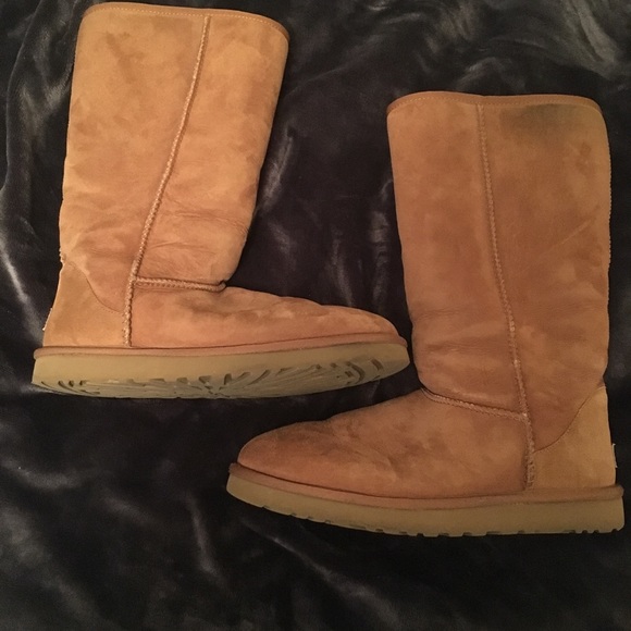 UGG Shoes - 🎉SALE🎉 Uggs